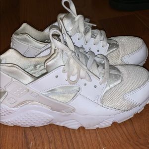 Nike Huarache - Size 5